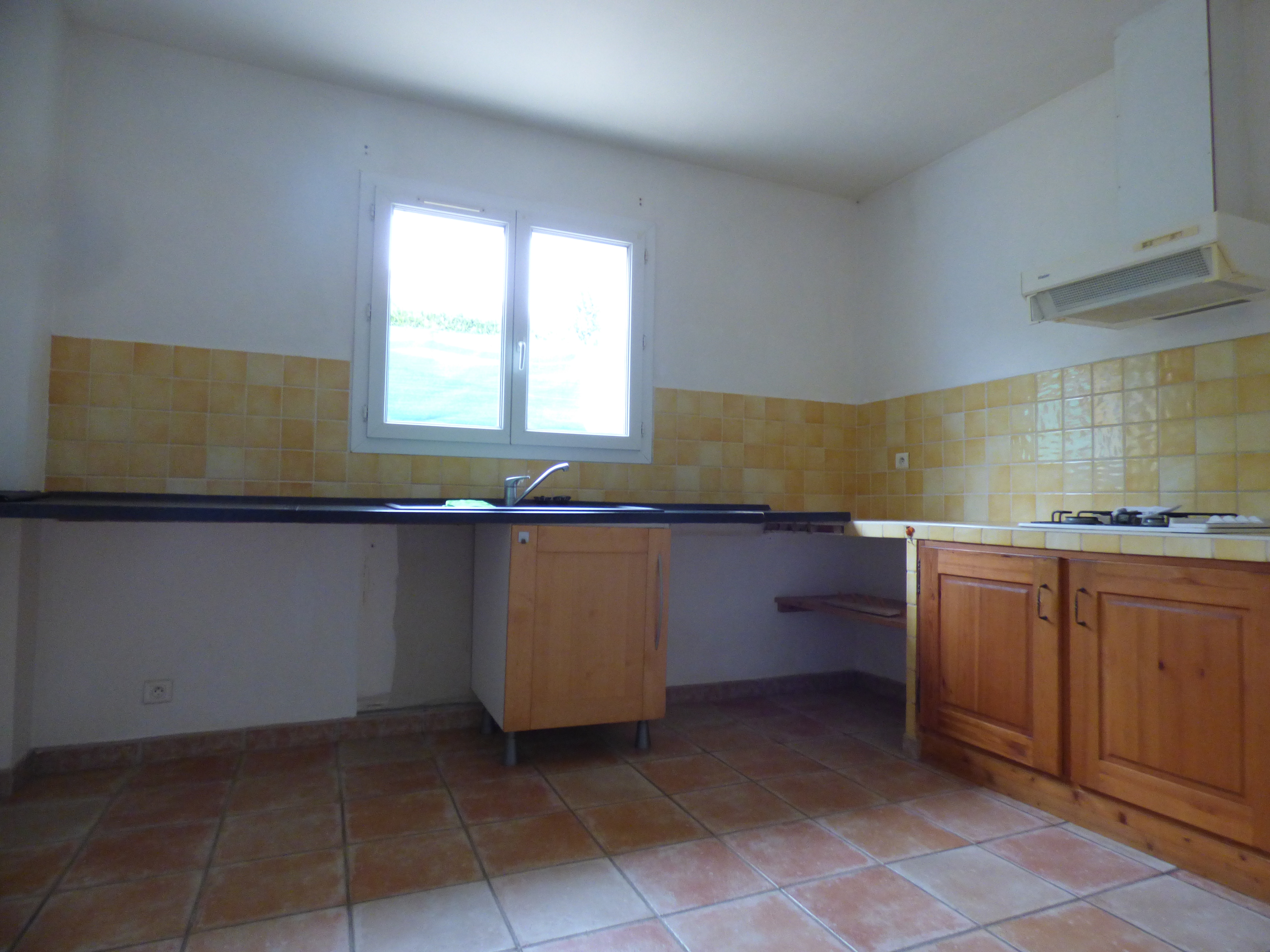 Maison T4 avec garage et jardin - investissement locatif - Volx - Réf. 16 - Photo 2