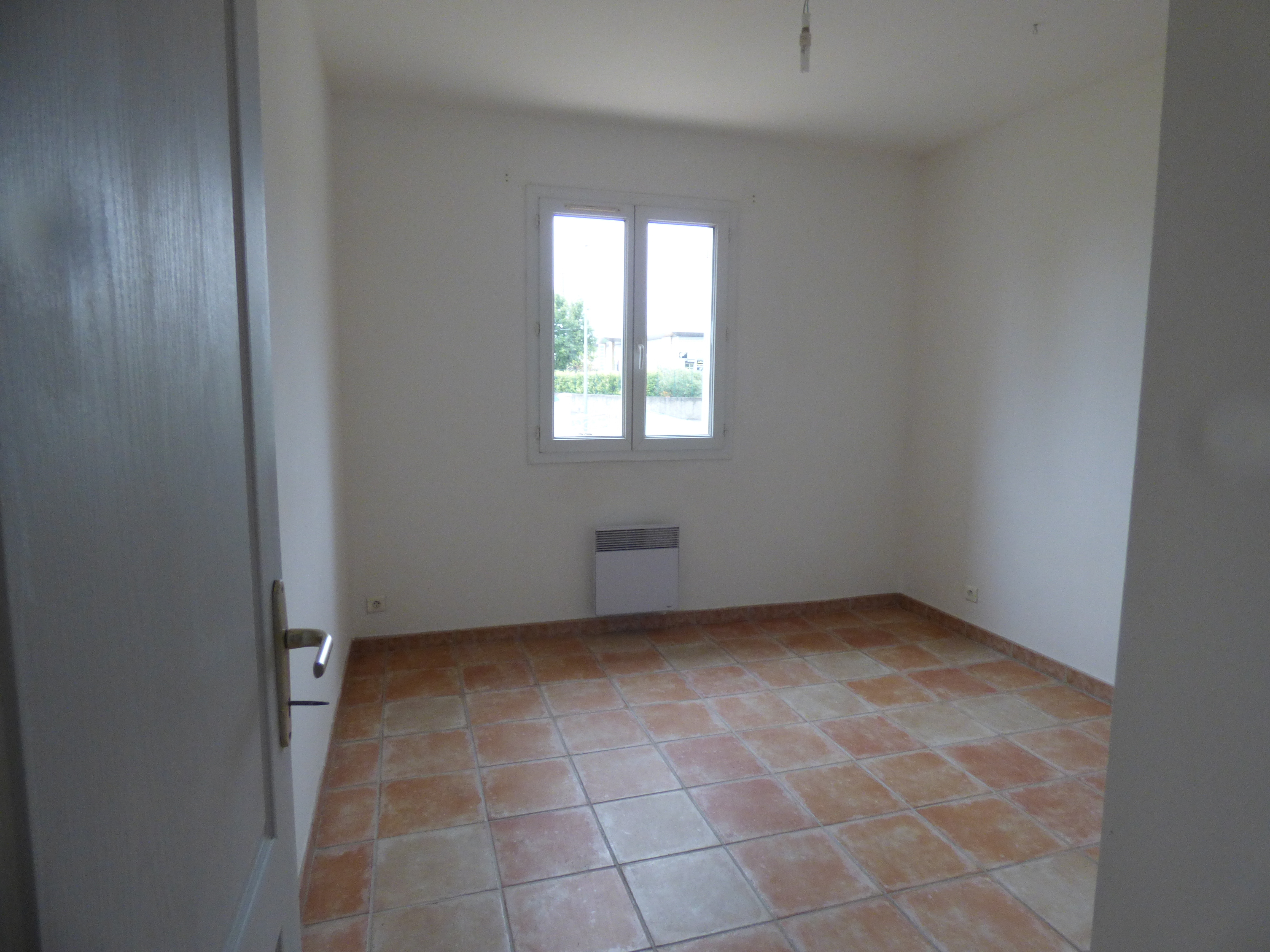 Maison T4 avec garage et jardin - investissement locatif - Volx - Réf. 16 - Photo 4