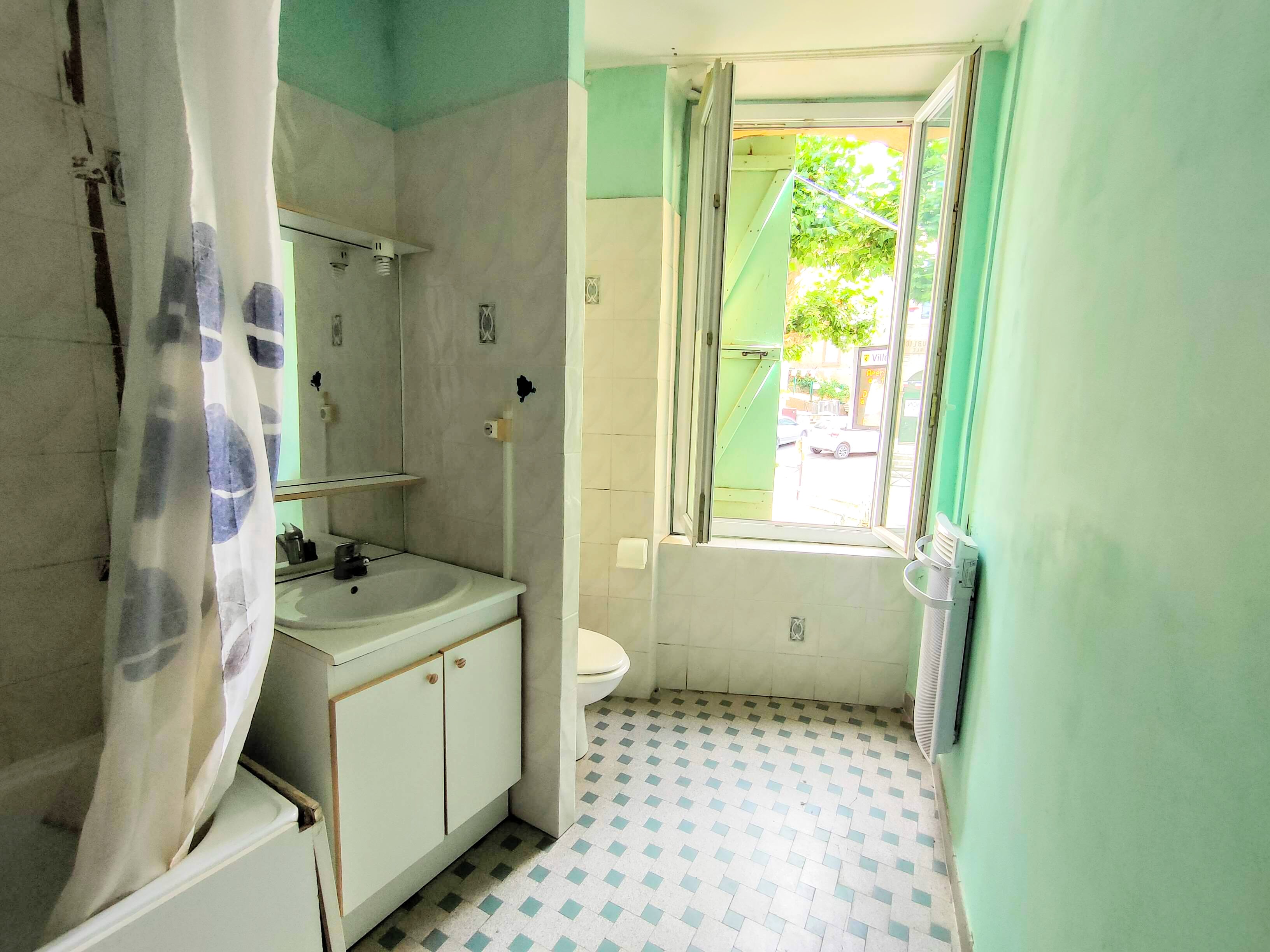 Immeuble de rapport à Rians - Rians - Réf. 121 - Photo 3