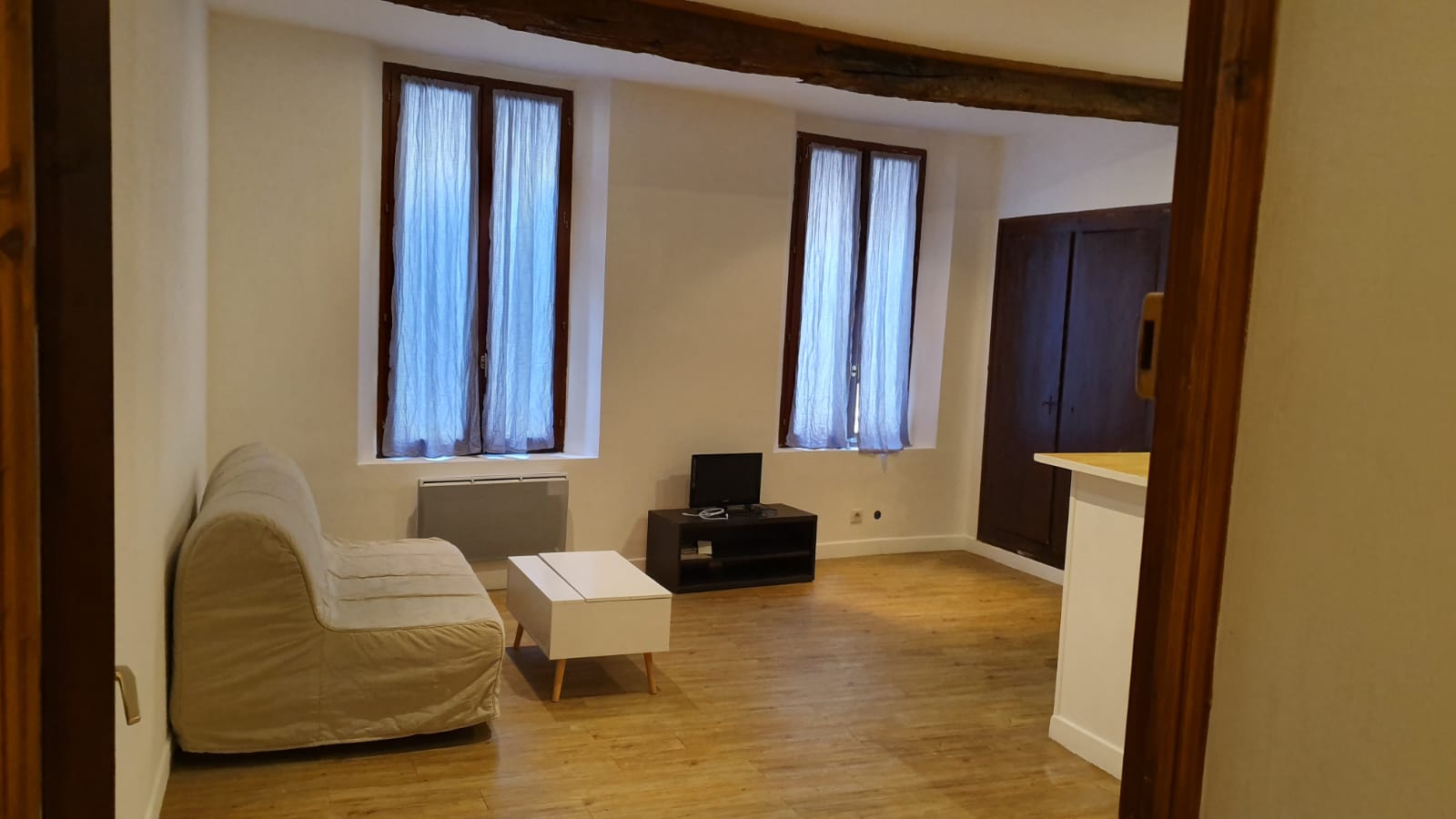 Studio meublé avec locataire / Ideal investisseur