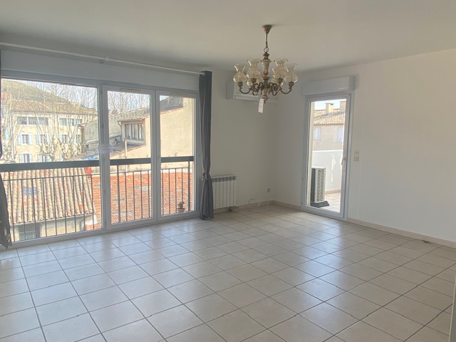 Appartement T2 avec terrasse et garage fermé