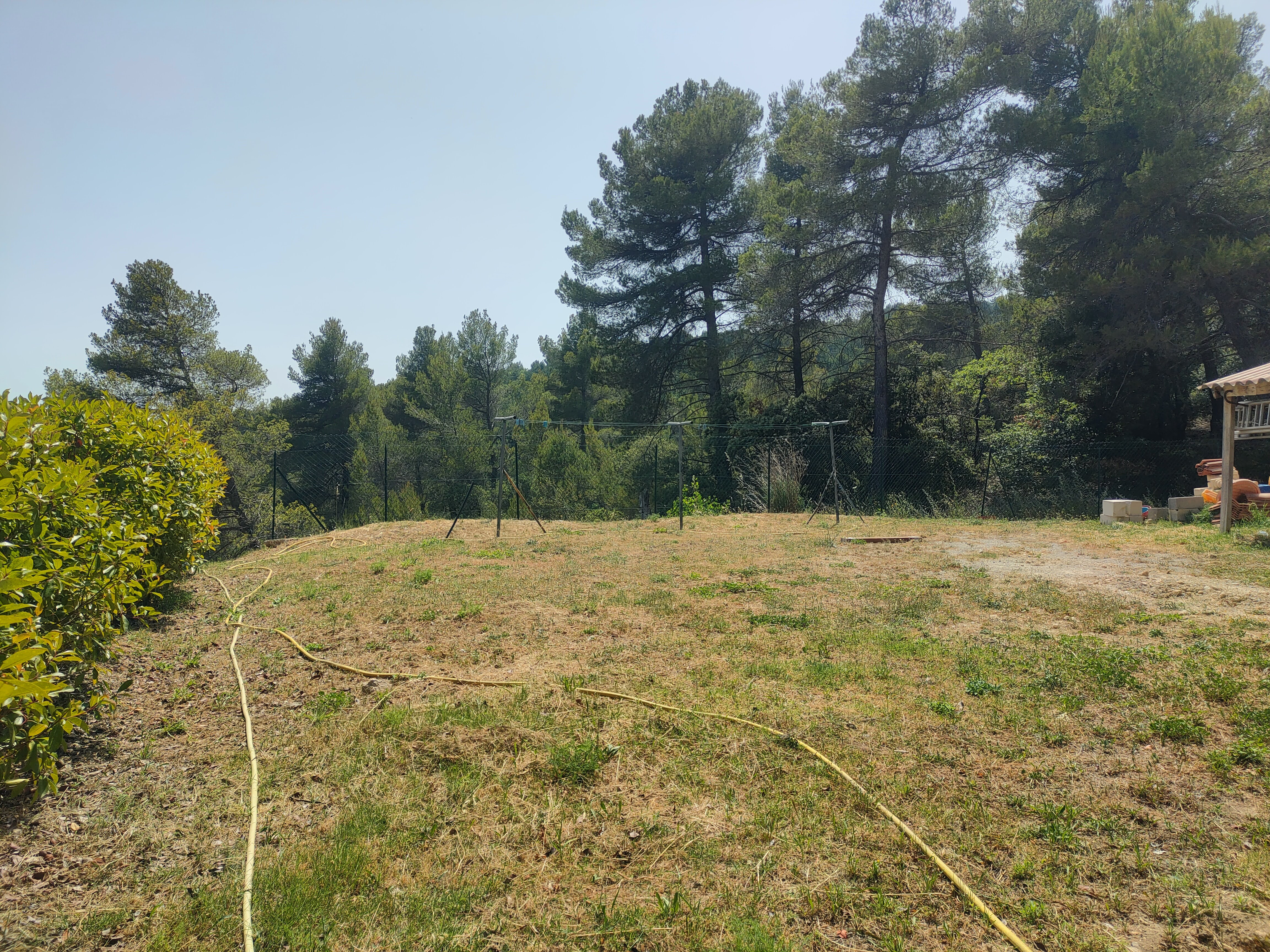 Terrain constructible - Pierrevert - Réf. 531 - Photo 4