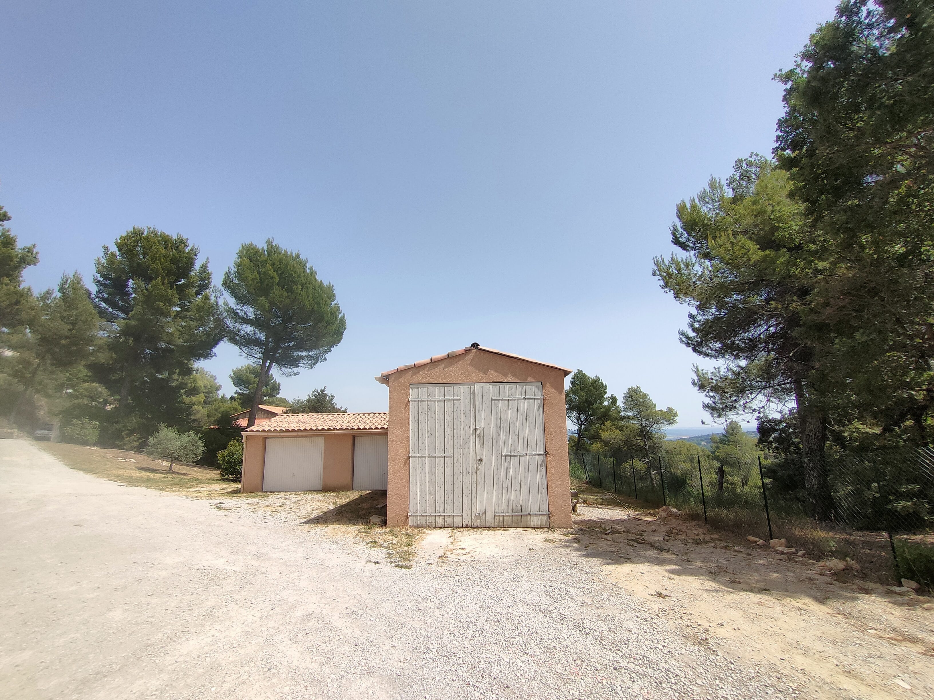 Terrain constructible - Pierrevert - Réf. 531 - Photo 5