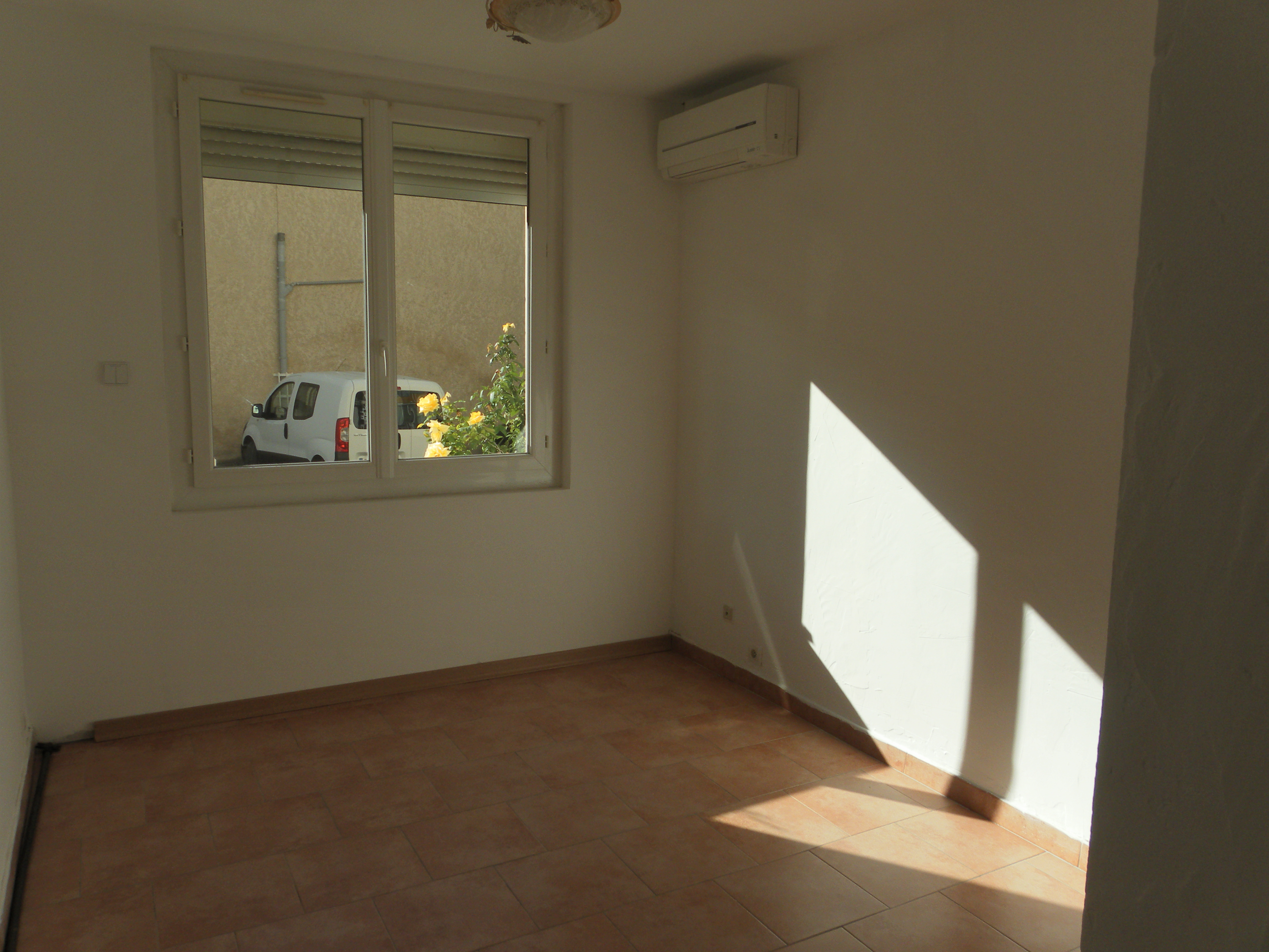 Appartement T4 avec garage, cave et parking - Manosque - Réf. 202 - Photo 7