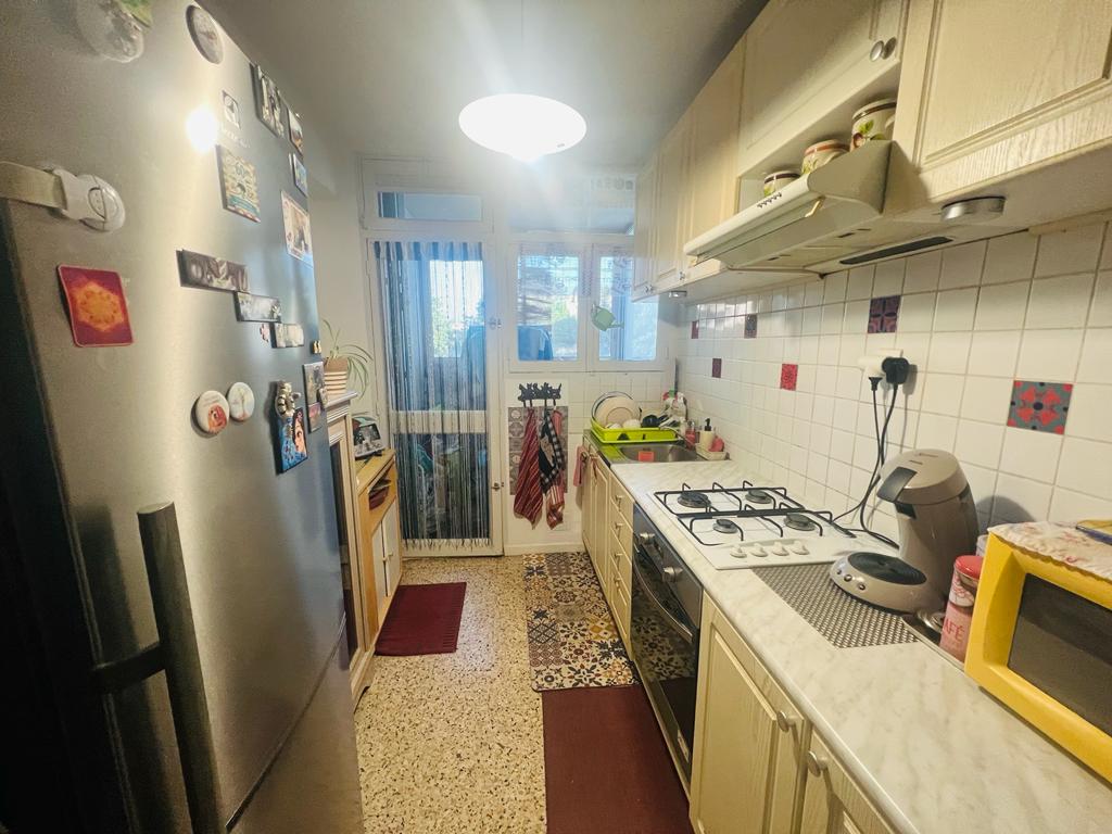Appartement T3 avec parking et cave - Marignane - Réf. 262 - Photo 4
