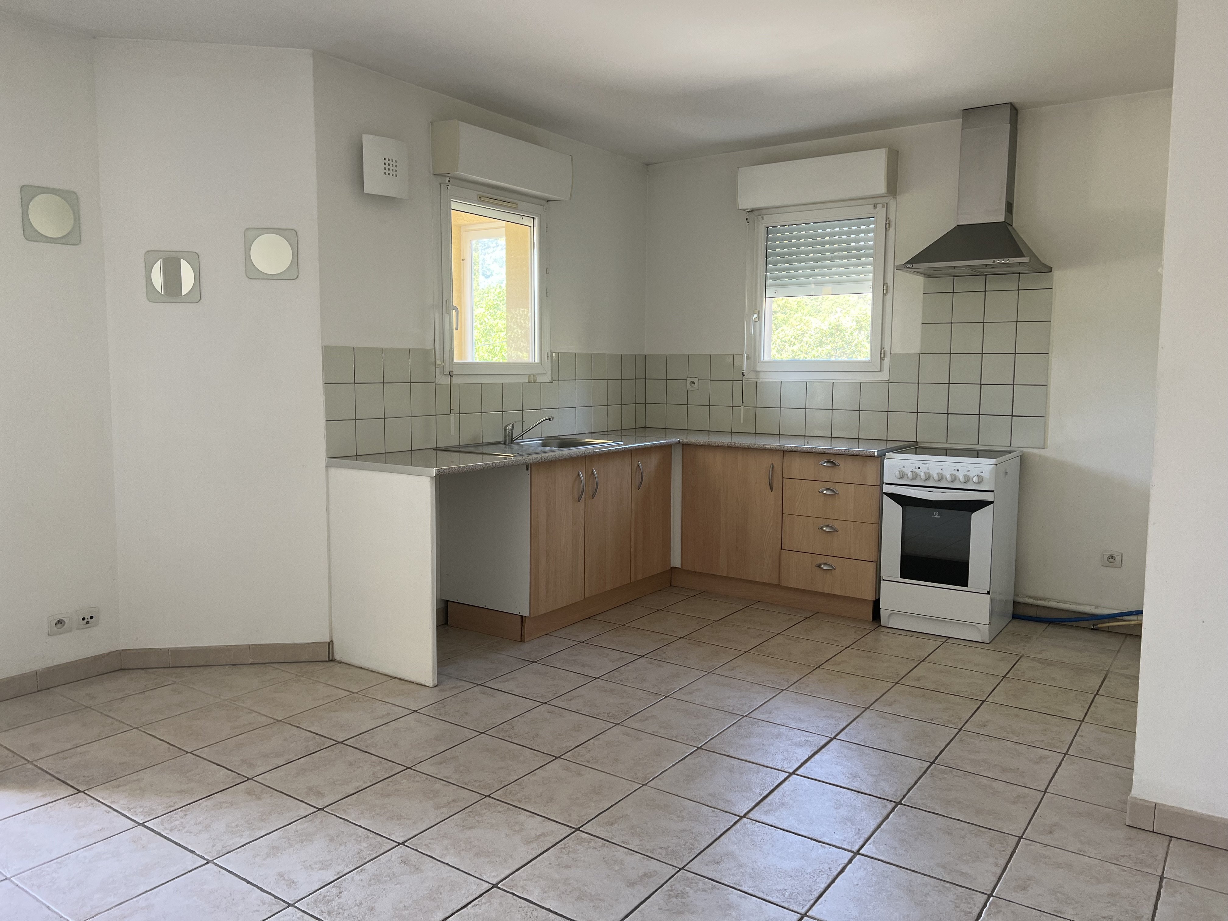 Appartement T3 avec Terrasse et cave  (2)