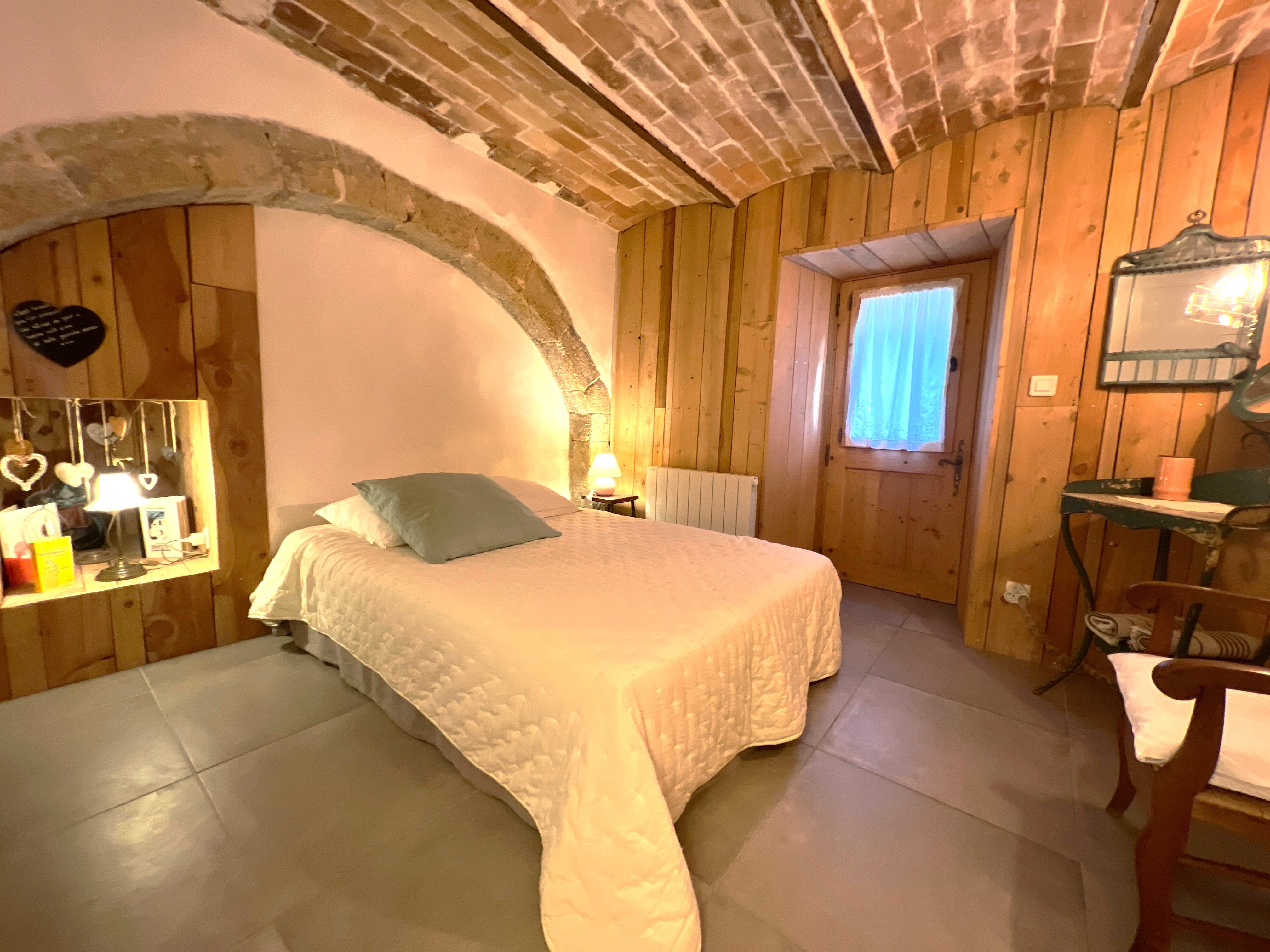 Maison de village avec Chambre d'hote et commerce - Lourmarin - Réf. 289 - Photo 7