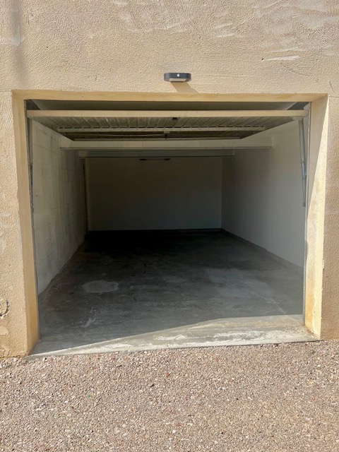 garage 21 m2 - Manosque - Réf. G53 - Photo 1