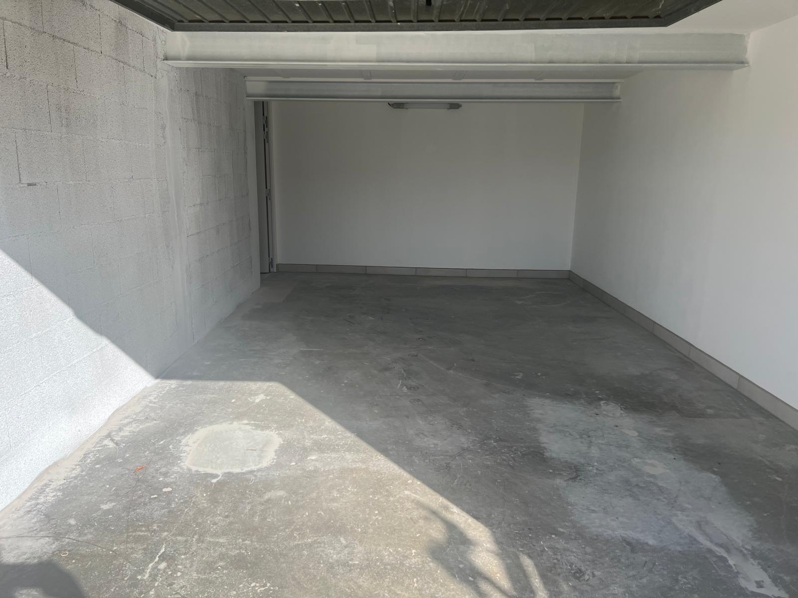 garage 21 m2 - Manosque - Réf. G53 - Photo 2