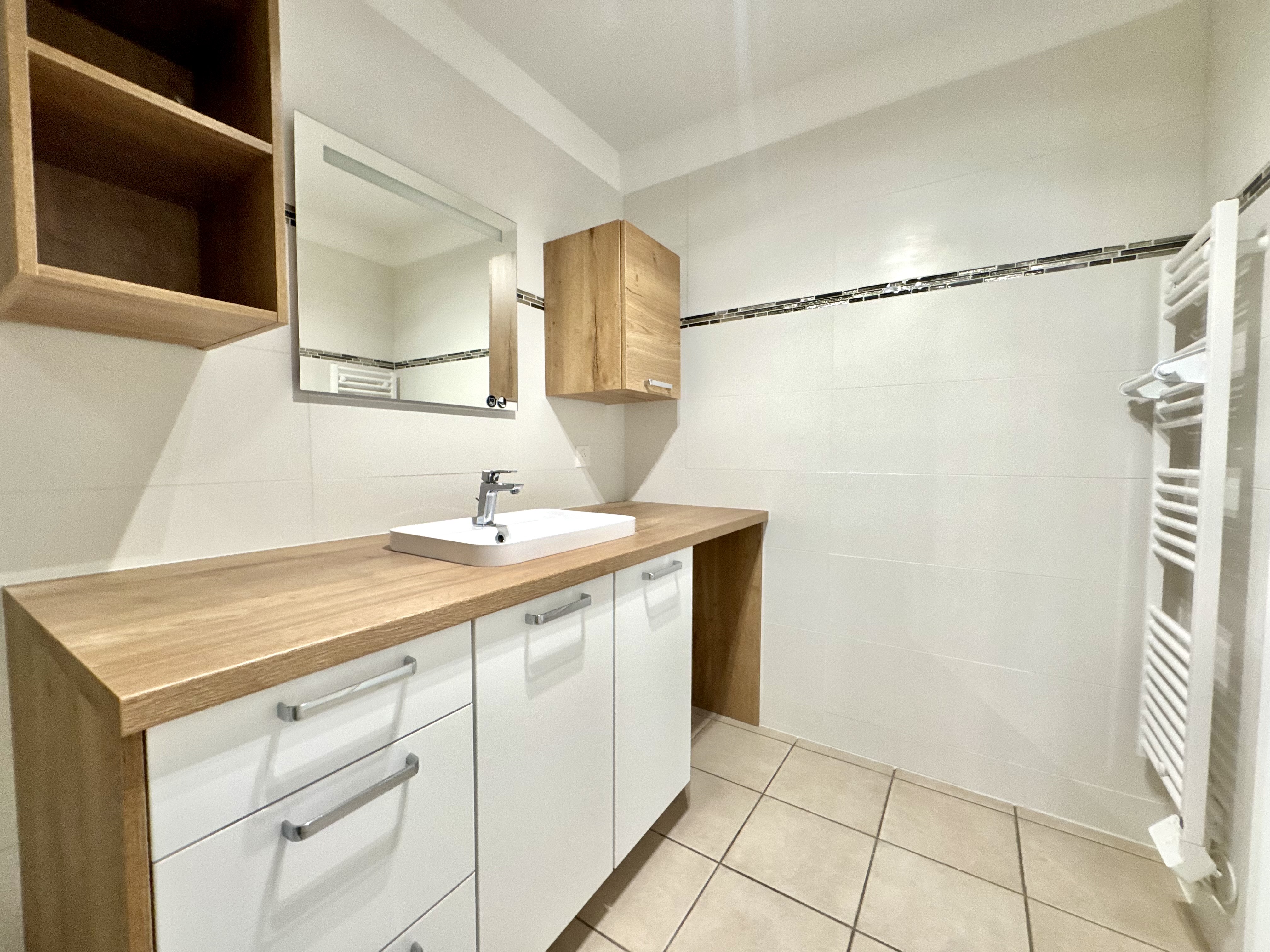 Appartement T3 Avec Terrasse, double garage et cave - Manosque - Réf. 449 - Photo 10